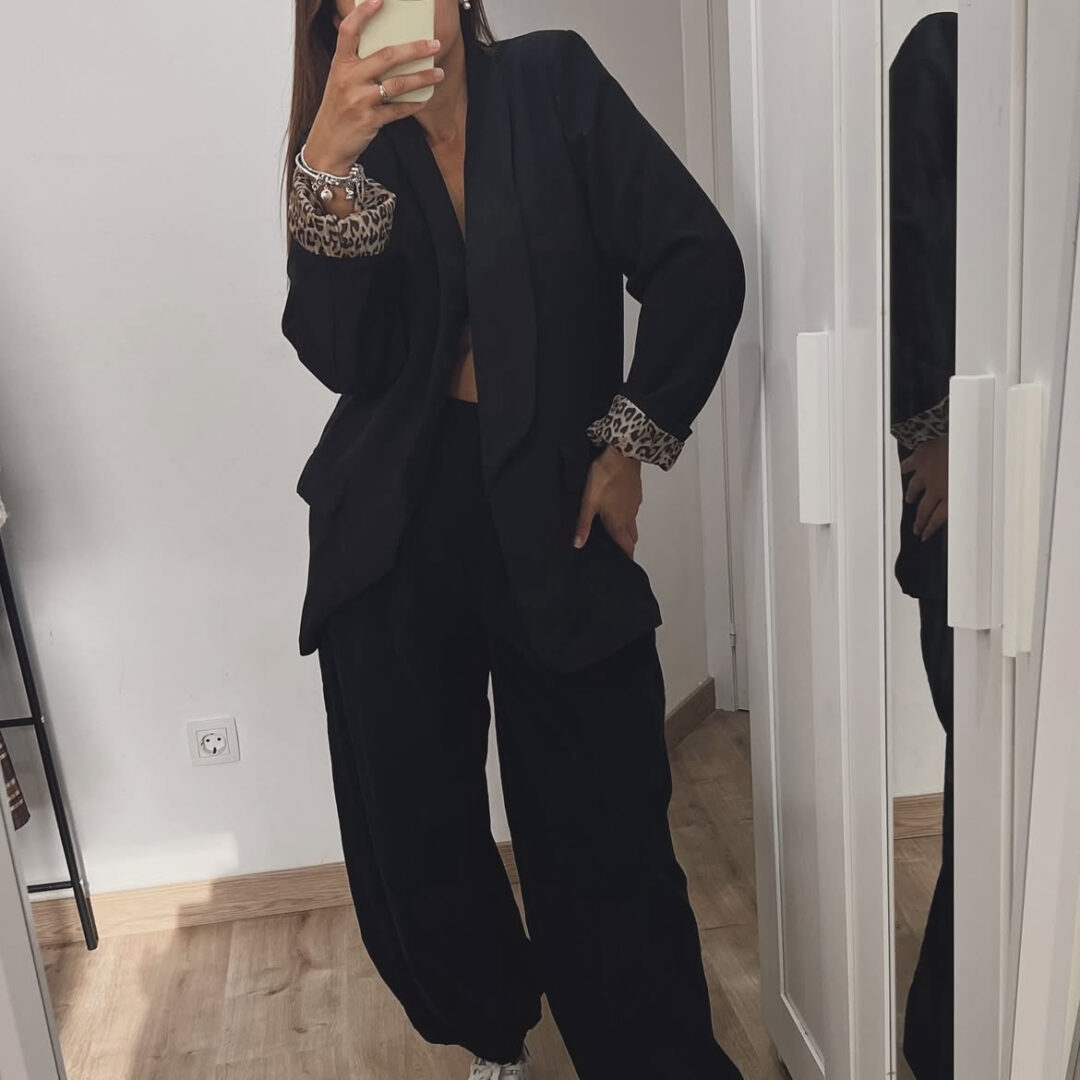 Pantalón pana bombacho negro