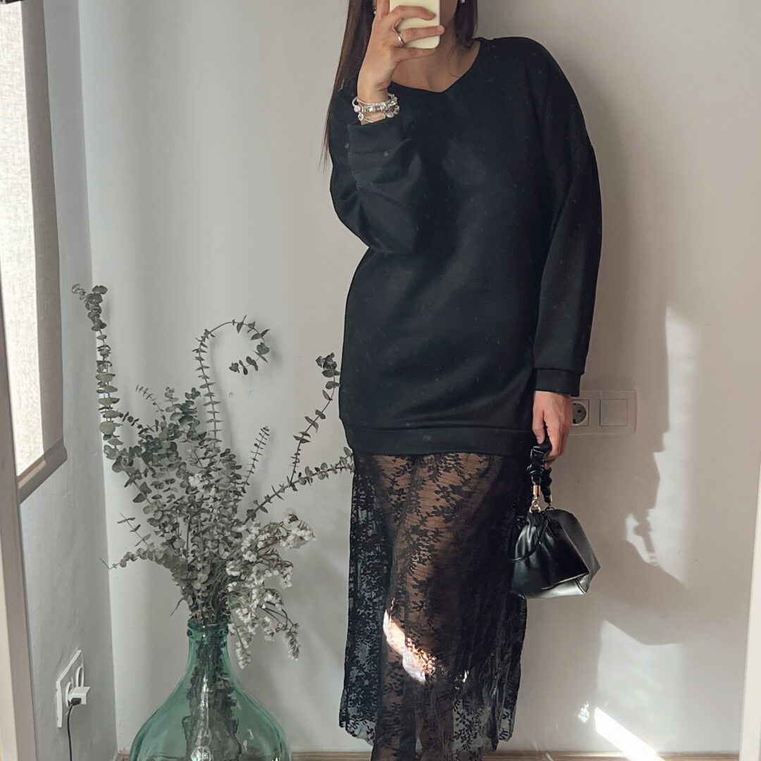 Vestido encaje oscuro