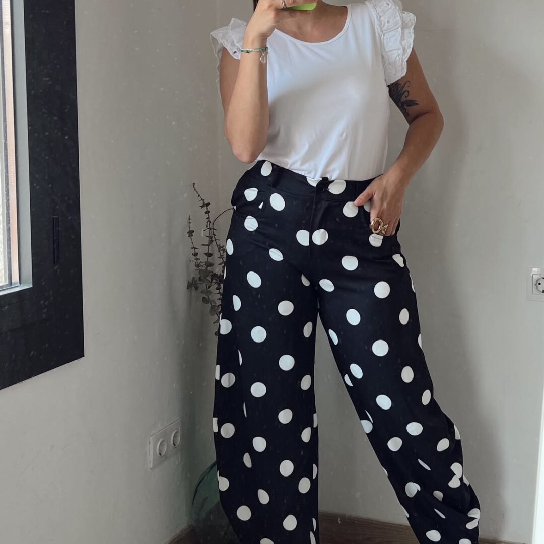 Pantalón Lunares negro